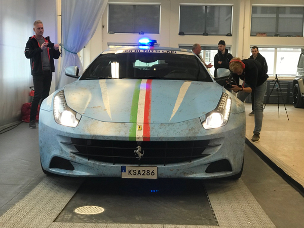 WrapZone Ferrari FF Police Capo di tutti capi